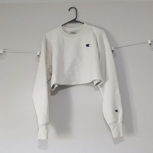 Cropped Champion Sweatshirt